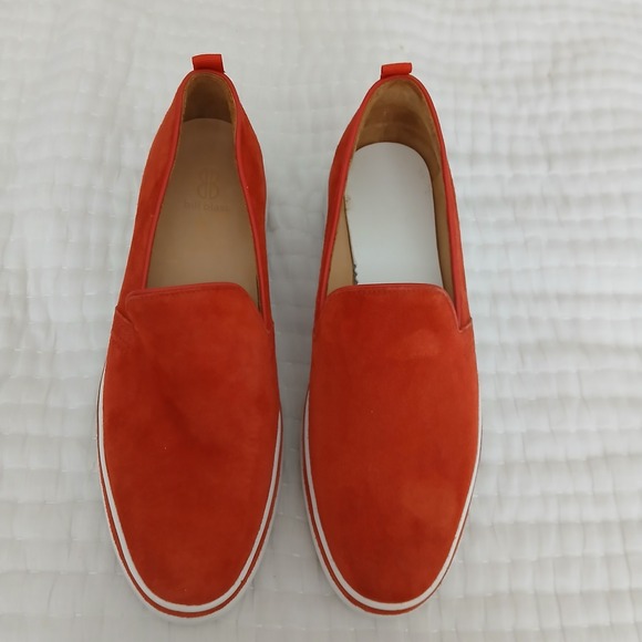Women's Bill Blass Sutton Sneaker Cherry Tomato Suede Size‎ 8 NWOB - Picture 1 of 8